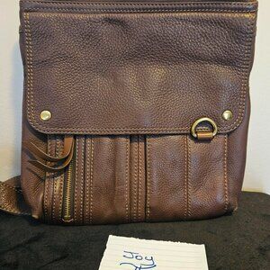 Vintage Fossil Crossbody – $50.  In EUC.